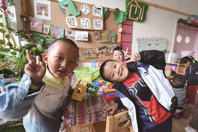 江蘇援建的拉薩市江蘇實(shí)驗(yàn)幼兒園，所有師資在江蘇接受培訓(xùn)，打造具有江蘇水準(zhǔn)的優(yōu)質(zhì)學(xué)前教育資源。 本報(bào)記者 萬程鵬 攝