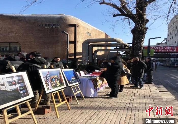 圖為往屆攝影大賽在內(nèi)地城市巡回展(資料圖)。活動(dòng)方 供圖