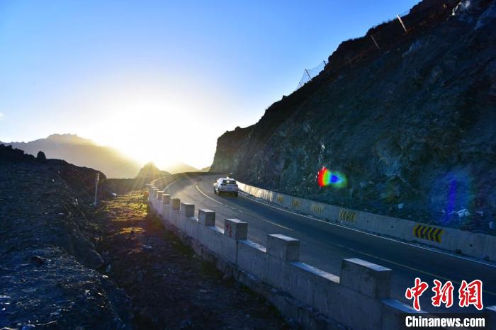 肅祁公路全線(xiàn)通車(chē)：地跨甘青兩地縱貫祁連山國(guó)家公園