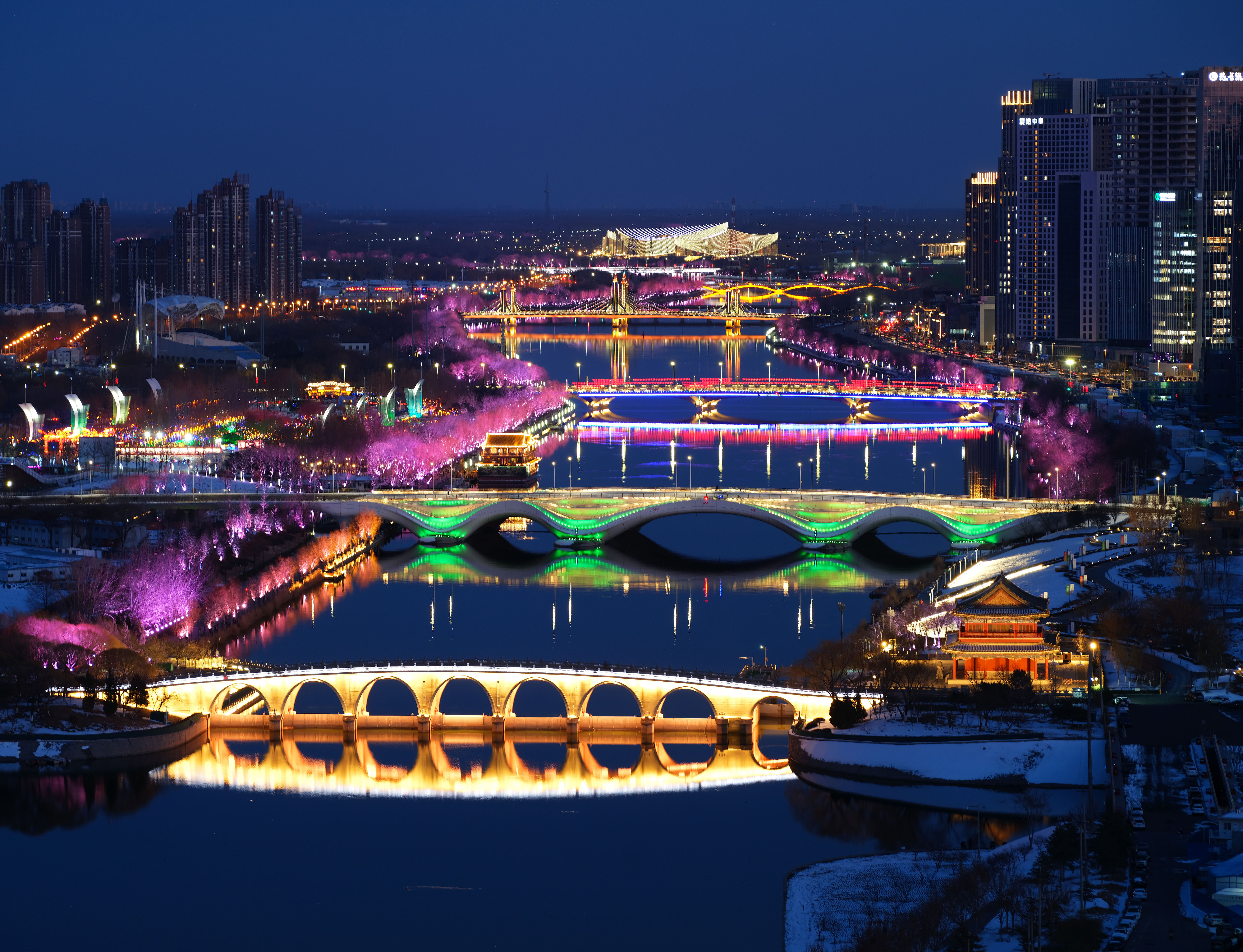 2024年2月22日，京杭大運(yùn)河北京通州段夜景。