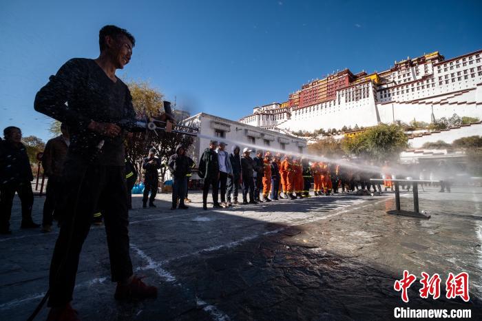 西藏消防救援總隊多措并舉提升寺廟和文博單位抗御火災能力