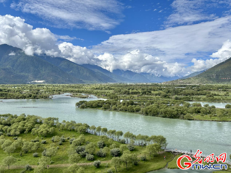 我們的家園丨【組圖】 綠水青山入畫，“金山銀山”筑起